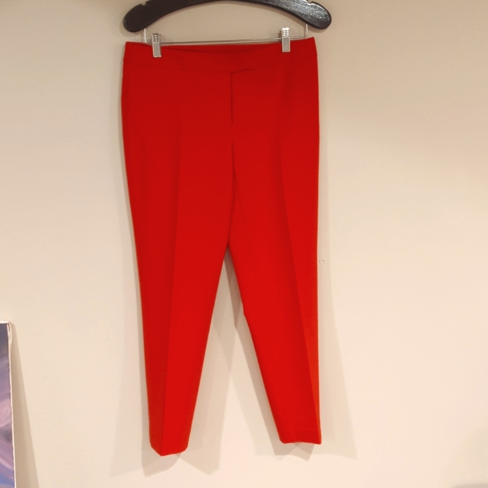 Anne Klein Red Capris